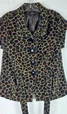 LUii Button Down Vest Size Medium EUC